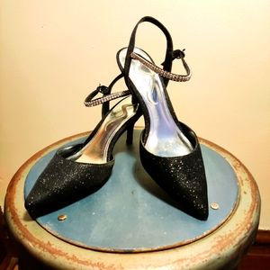 Nina size 8M sparkly dress heels